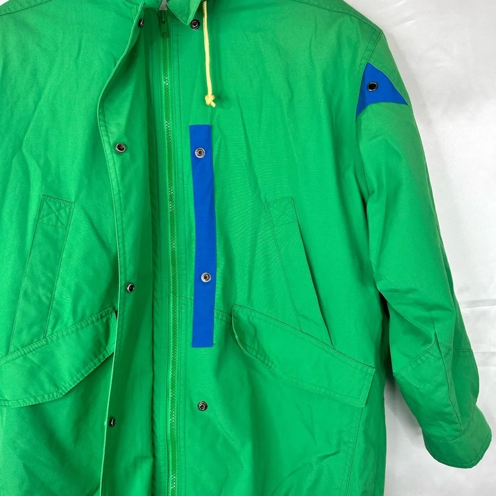 London Fog Green Blue Accent‎ Patterned Print inner w hidden hood size Small